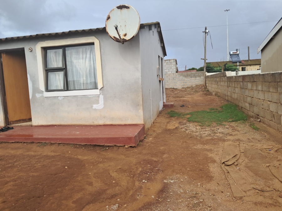 2 Bedroom Property for Sale in Zwide Eastern Cape